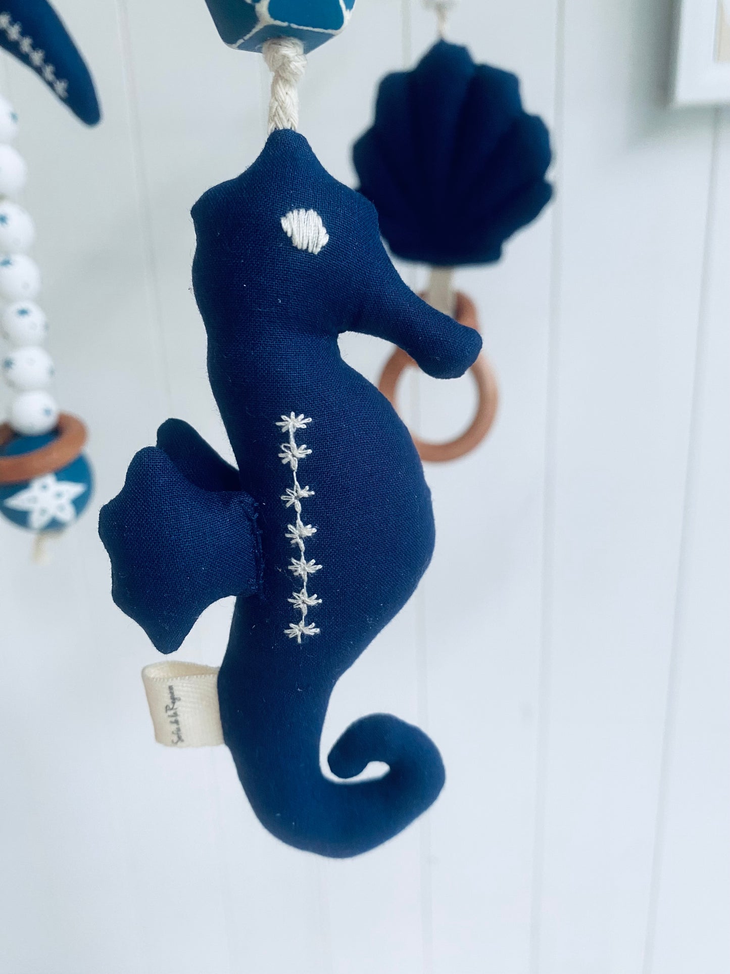 Móvil Cuna Mar ✶ Aura Azul Marino