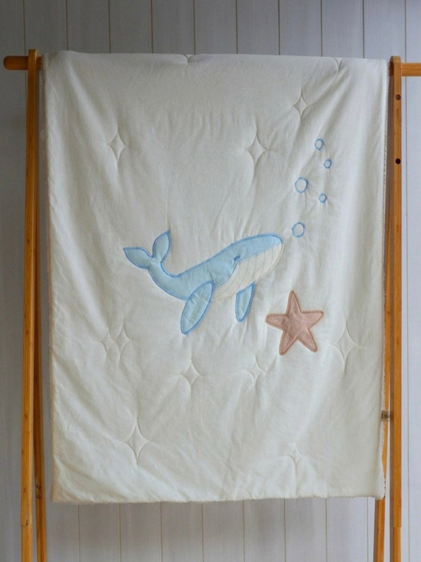 Manta Corderito ✦ Ballena