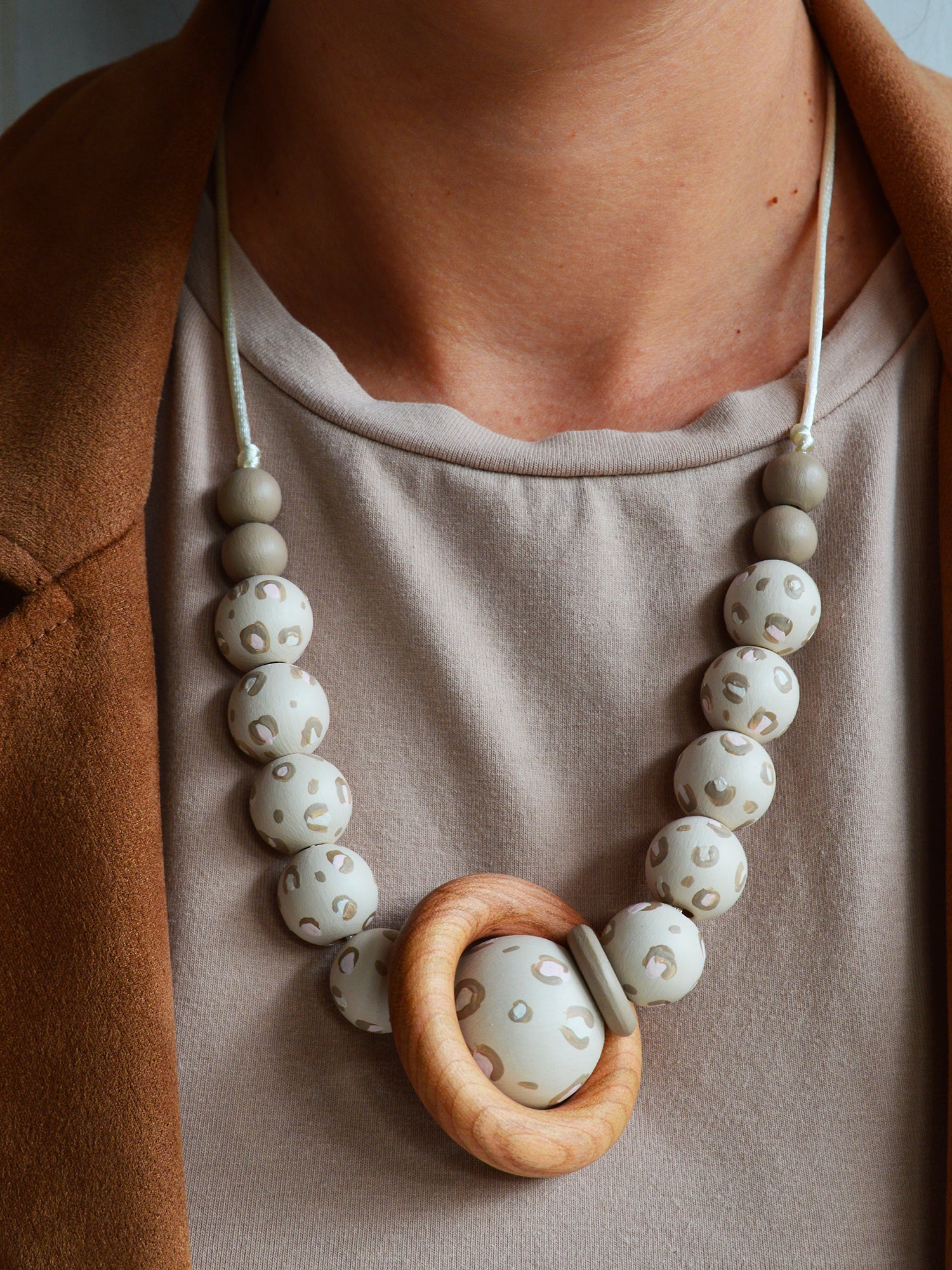 Nursing Baby Carrier Necklace