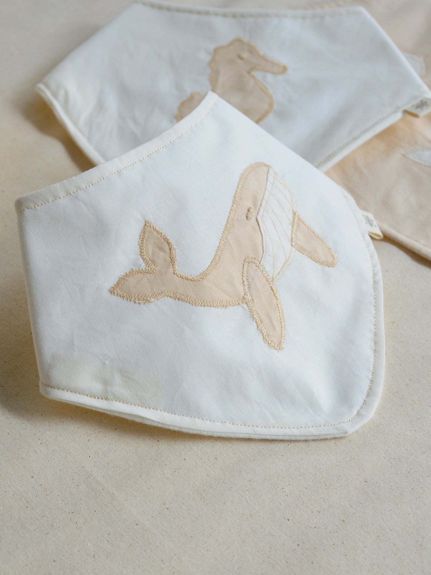 Babero Bandana 𓇼 Ballena • NUEVO