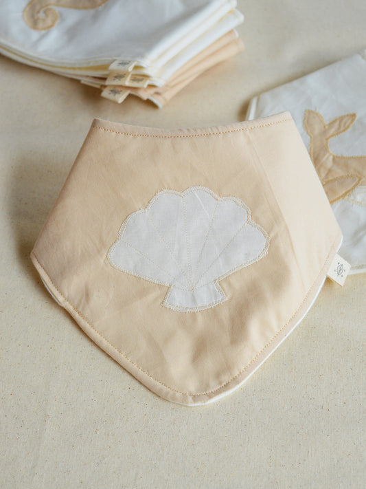 Babero Bandana 𓇼 Conchita Sirena • NUEVO