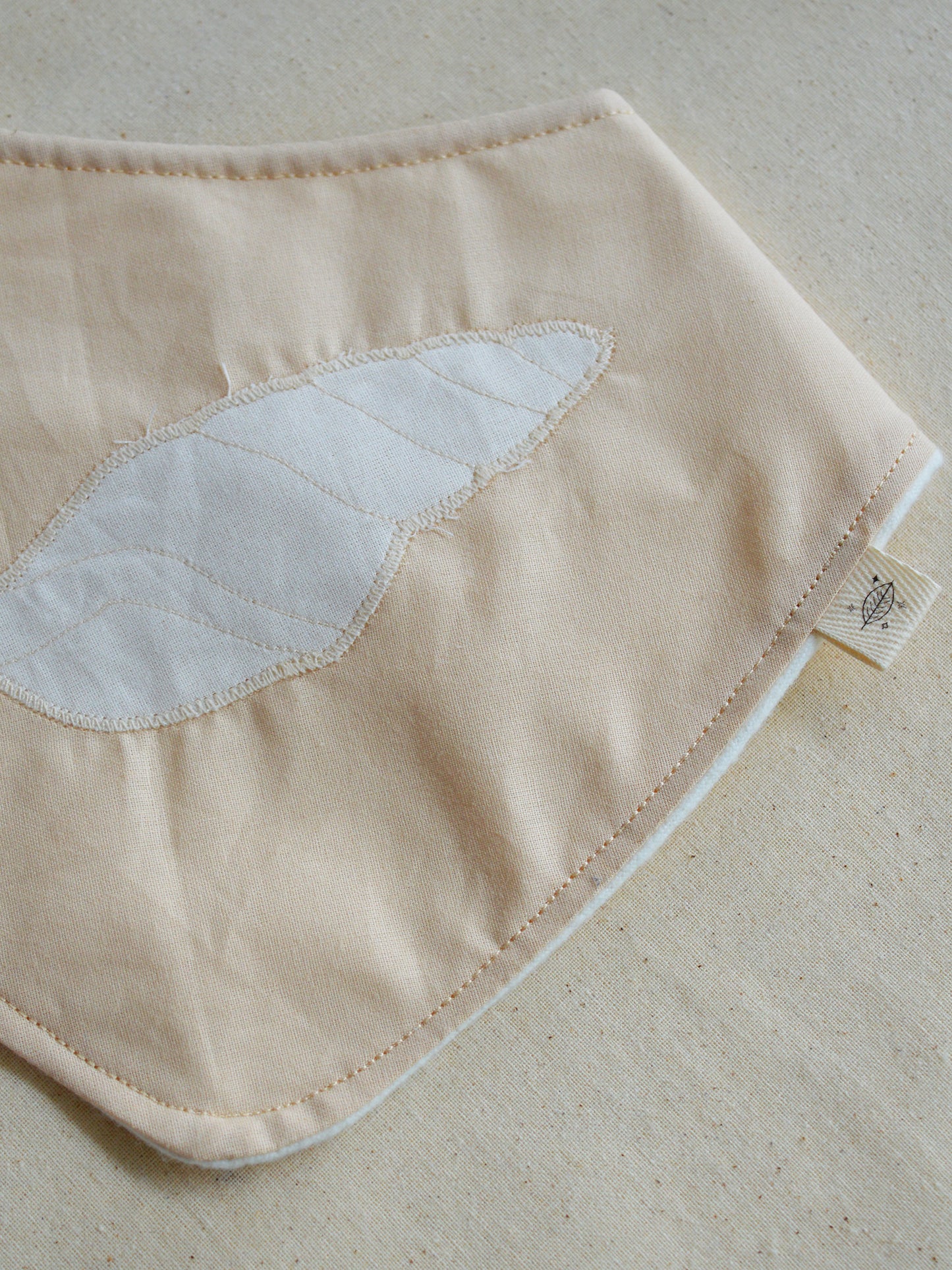 Babero Bandana 𓇼 Conchita larga • NUEVO