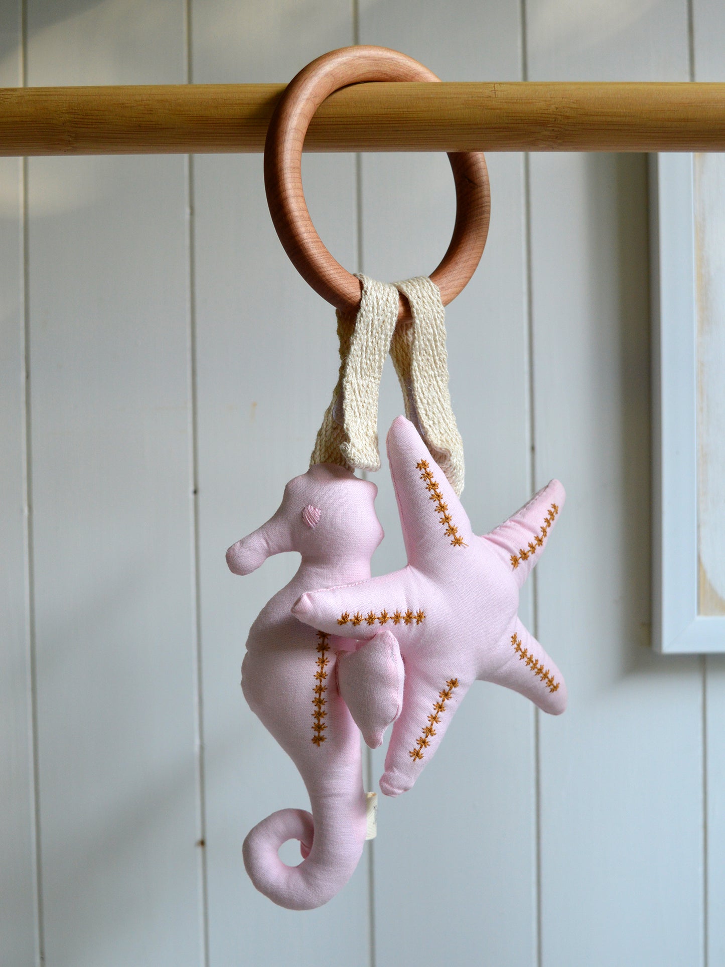 Anillo Cascabeles ✦ Aura Rosa 1 DISPONIBLE