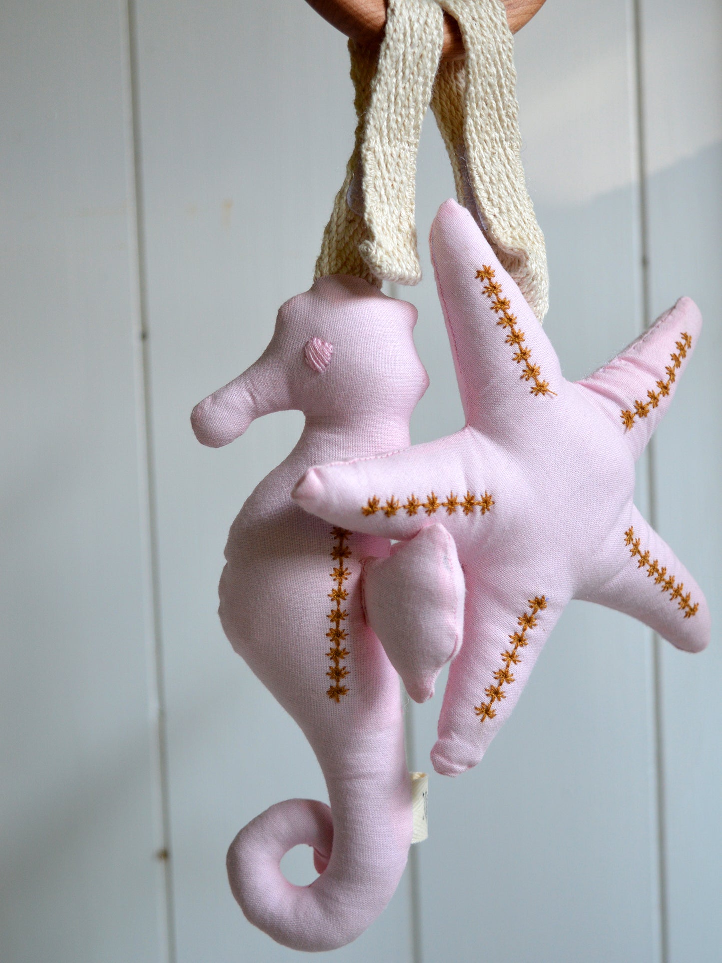 Anillo Cascabeles ✦ Aura Rosa 1 DISPONIBLE