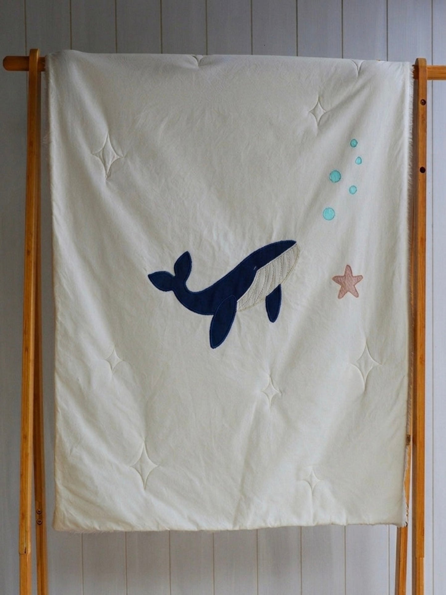 Manta Corderito ✦ Ballena