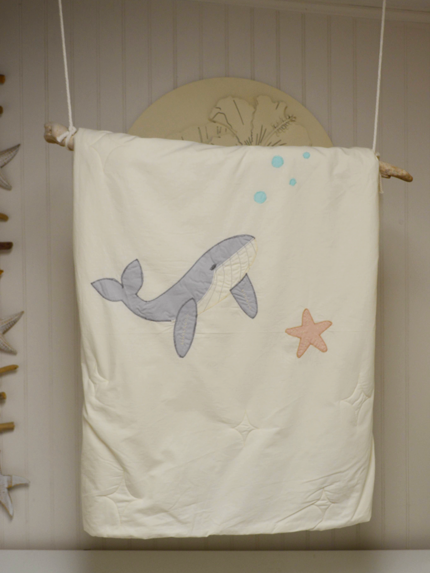 Set Manta Corderito + Cojín  ✦ Ballena