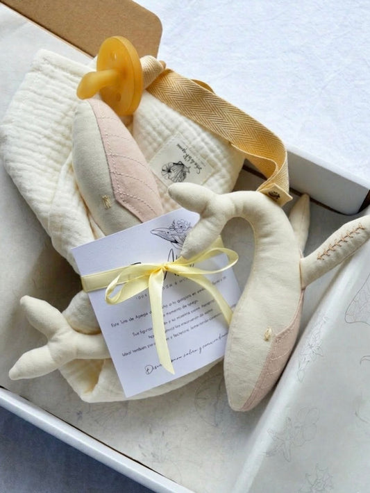 Set Primer Apego ✦ Ballena crema | 1 disponibles